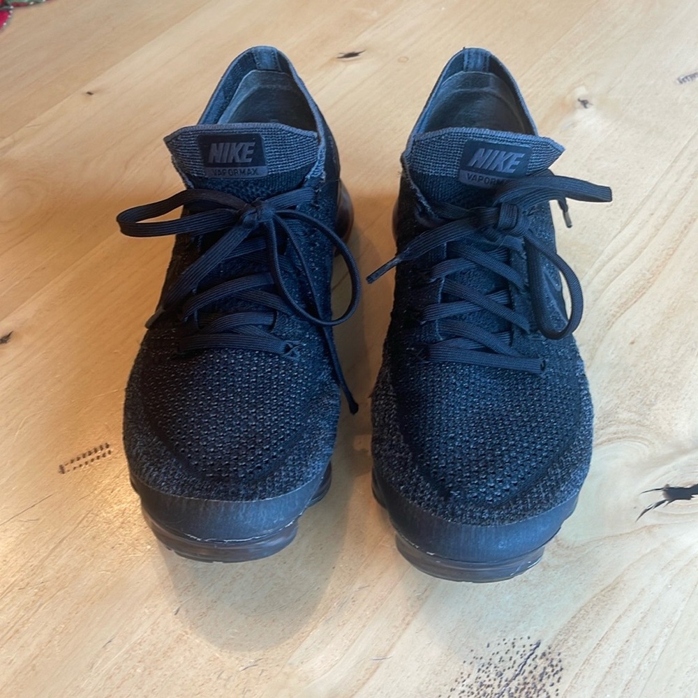 Nike Air Vapormax Flyknit Running Shoes Sz 8